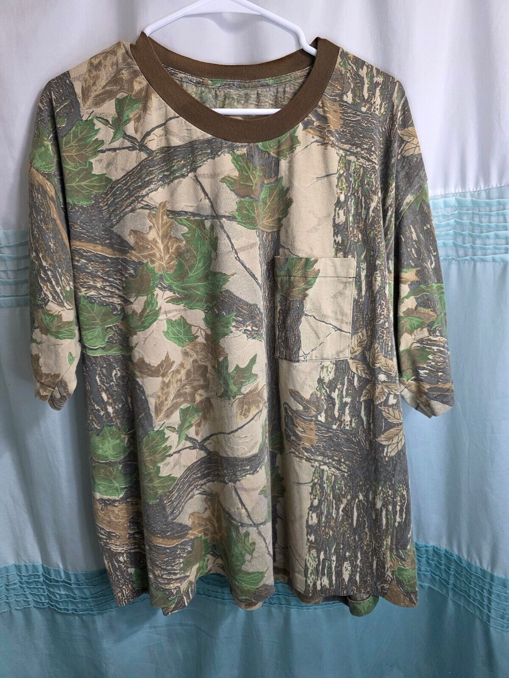 Vintage Men's Camouflage T-Shirt with Chest Pocket